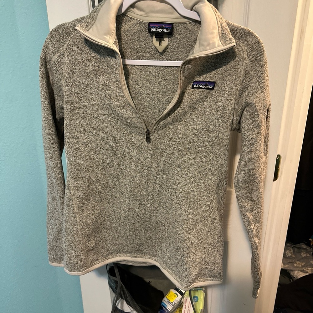 Patagonia Cream and Gray Fleece Pullover